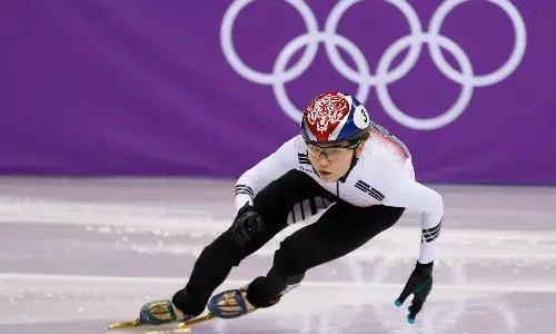 South Korean Olympic champion suspended over text messages