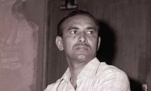 Ex-Indian goalkeeper Sanat Seth (Source: Ananadbazaar)