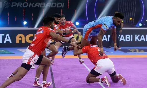 PKL 2021: Bengal Warriors hands a defeat to sloppy Gujarat Giants