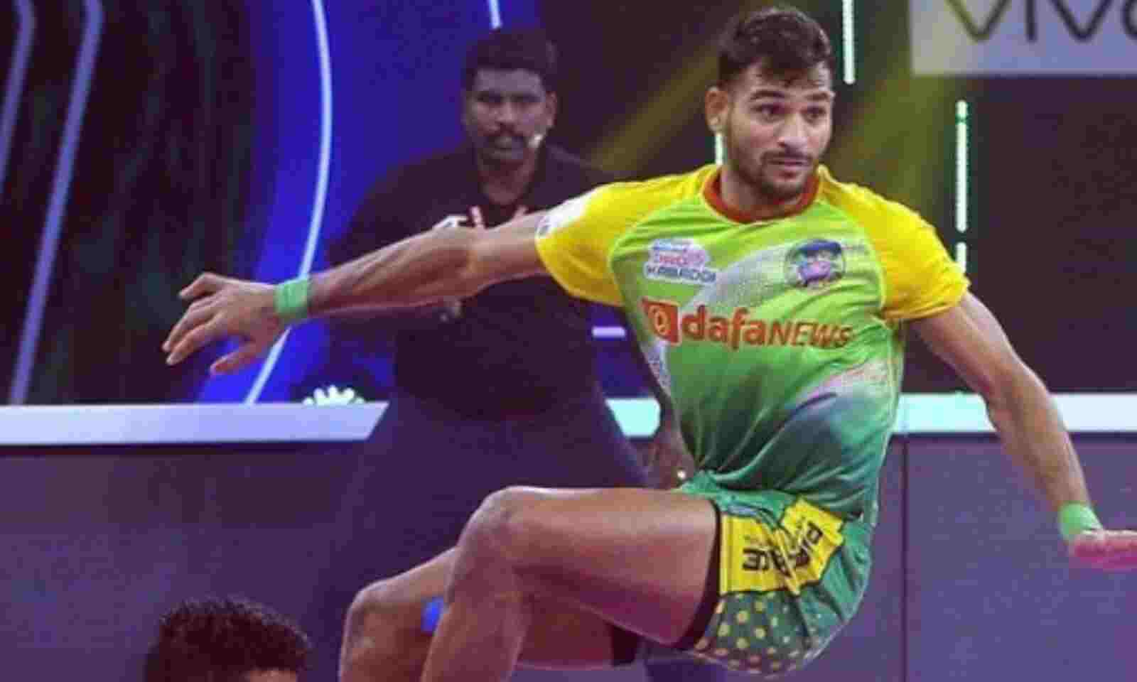 Roaring onto the mat, Sachin Tanwar's here to stay, Patna Pirates' speedy  raider, points galore every play 👑 . . . #PatnaPirates…