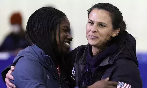 US speedskater gives up her Beijing Olympics spot for best friend