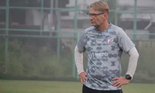 Head coach Thomas Dennerby