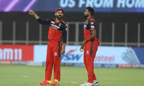 virat kohli and mohammed siraj cricket