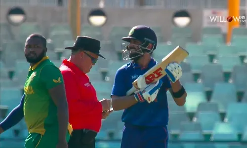 Virat Kohli requests to not share pictures of daughters face