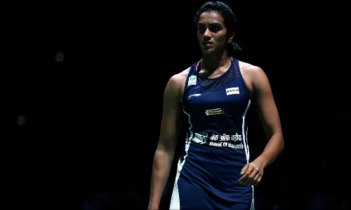 Face cyber bullying, trolling courageously: PV Sindhu
