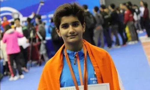 Teenage Indian fencer Taniksha Khatri claims major upset win at Doha Grand Prix