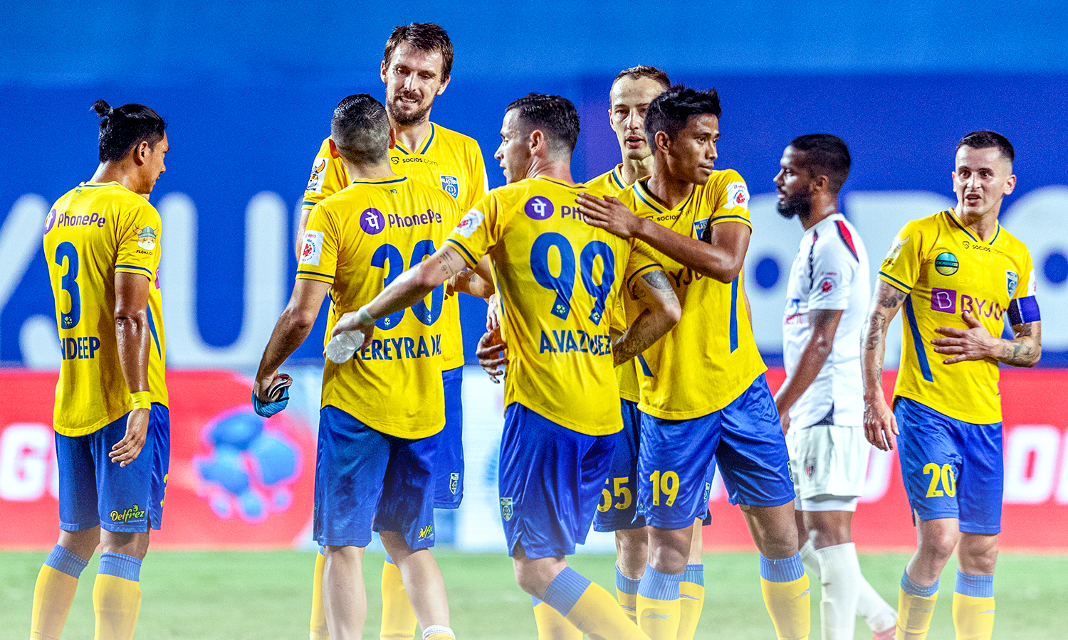 ISL 2021-22: 10 man Kerala Blasters bagged three crucial points against ...