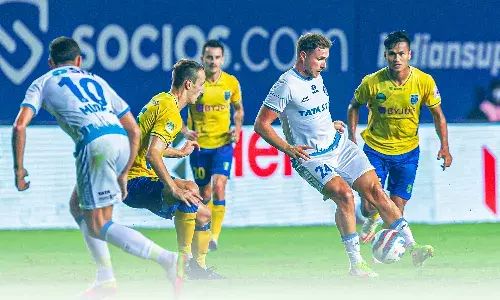 ISL 2021-22: Kerala Blasters eye top spot as they face a stern Jamshedpur