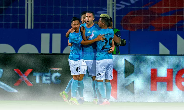 Mumbai City storm into top four after running riot on Odisha FC