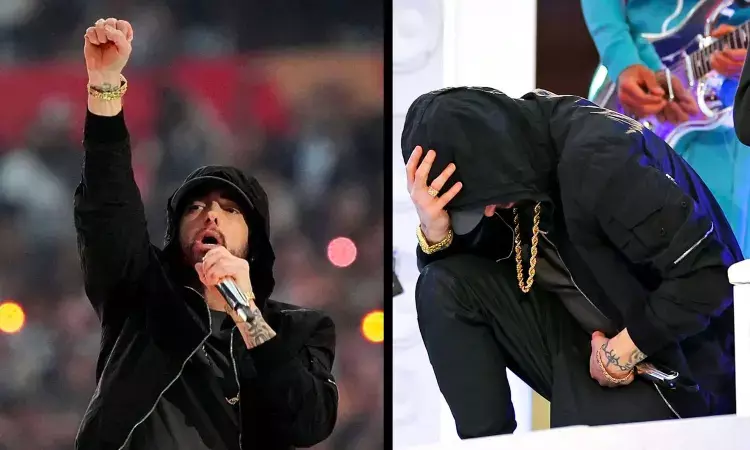 Eminem knee nfl super bowl halftime show rap