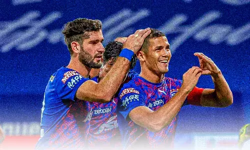 ISL 2021-22: Bengaluru registers a comeback victory to keep their playoffs alive