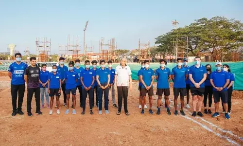 Odisha Chief Minister Naveen Patnaik with athletes Odisha Chief Minister Naveen Patnaik with athletes