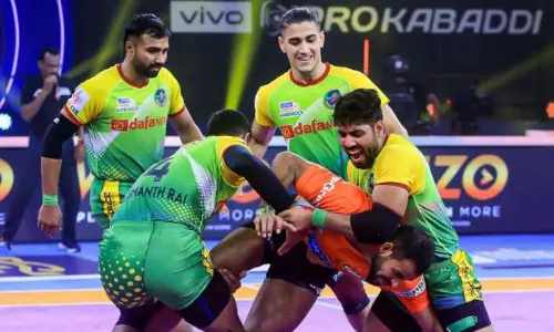 PKL 8: Patna Pirates thrash Gujarat Giants by 20 points 