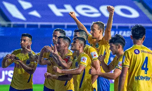 ISL 2021-22: Kerala Blasters scores three past Chennaiyin and keeps their playoffs hopes alive