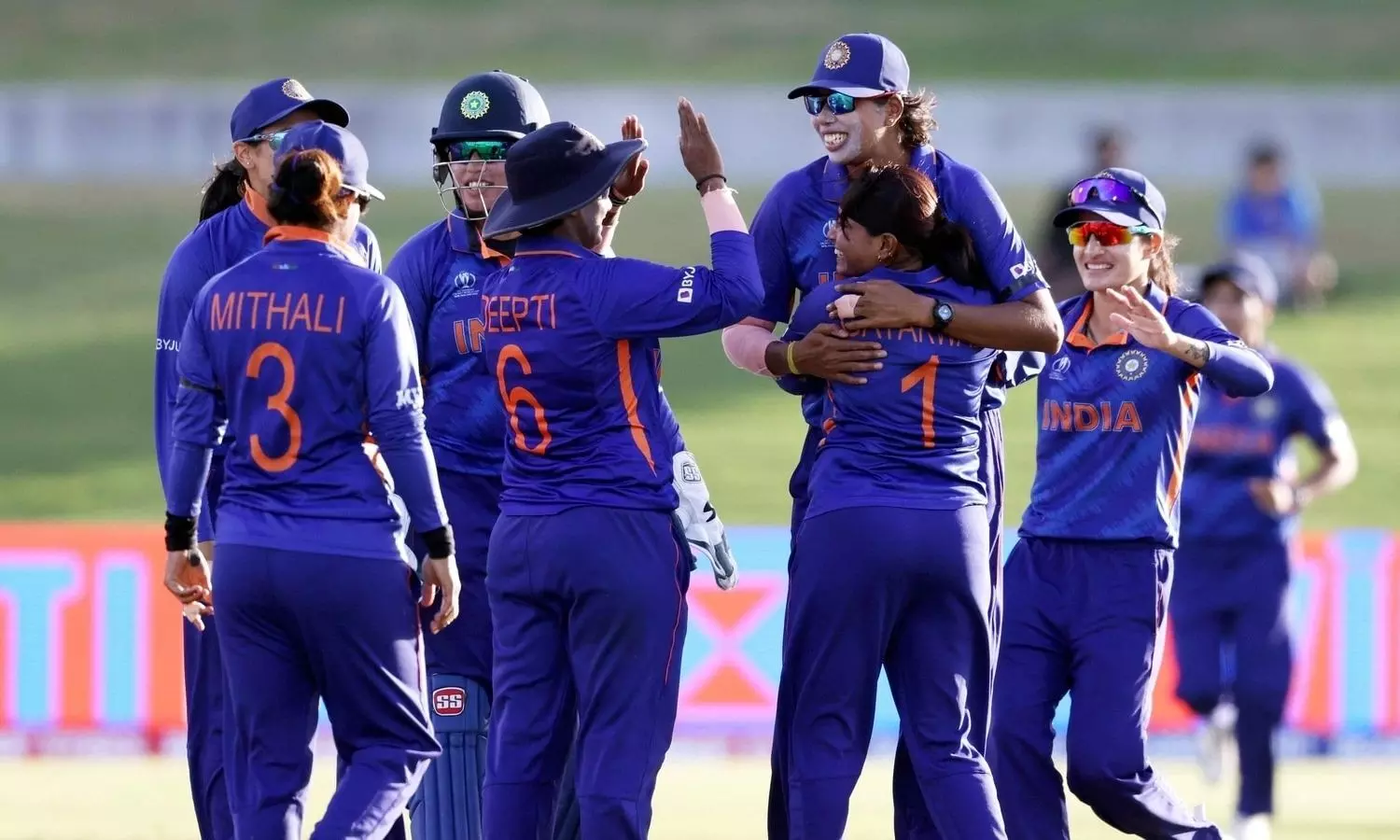 India vs Australia Womens World Cup LIVE - India loses by 6 wickets