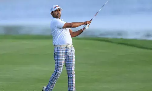WATCH: Anirban Lahiri gets a kiss from his young daughter after his splendid show in Players Championship