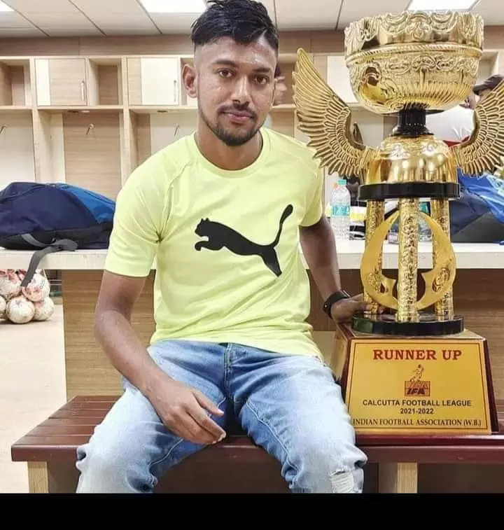 Debojyoti Ghosh was a standout performer for Railway FC in the Calcutta Football League 2021-22 season (Image via Twitter) Debojyoti Ghosh was a standout performer for Railway FC in the Calcutta Football League 2021-22 season (Image via Twitter)