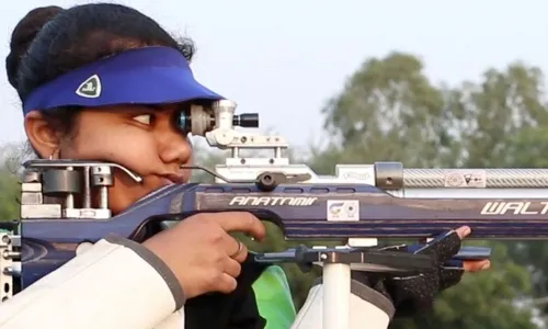 Manini Kaushik Shooting