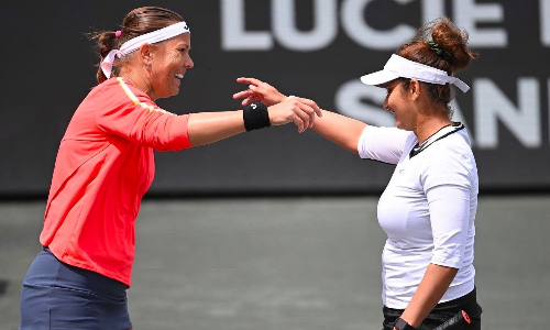 Lucie Hradecka Sania Mirza Women