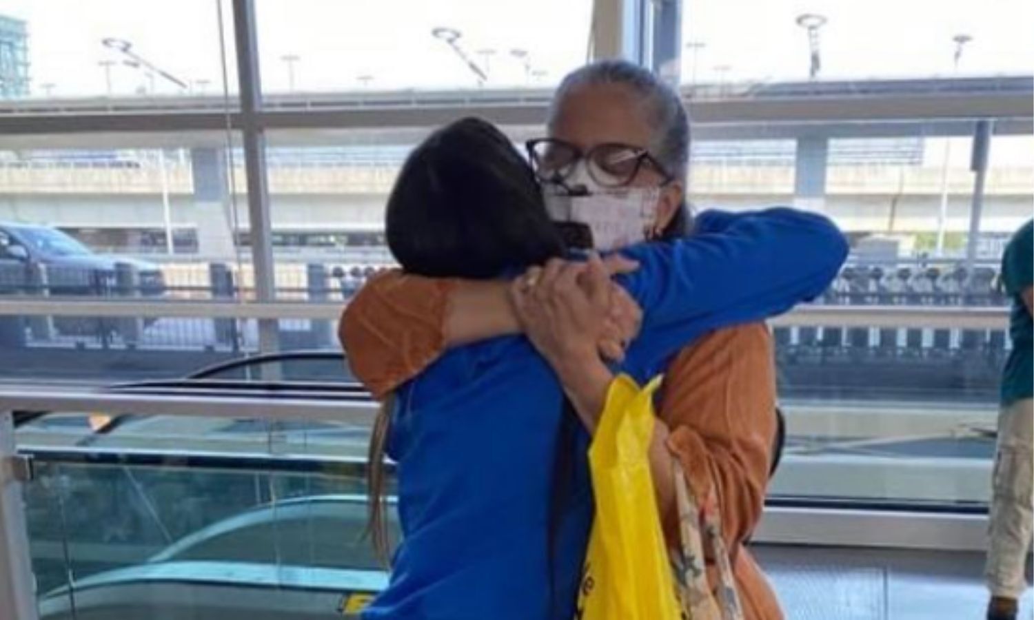 Olympian's mother killed by stray bullet in her home