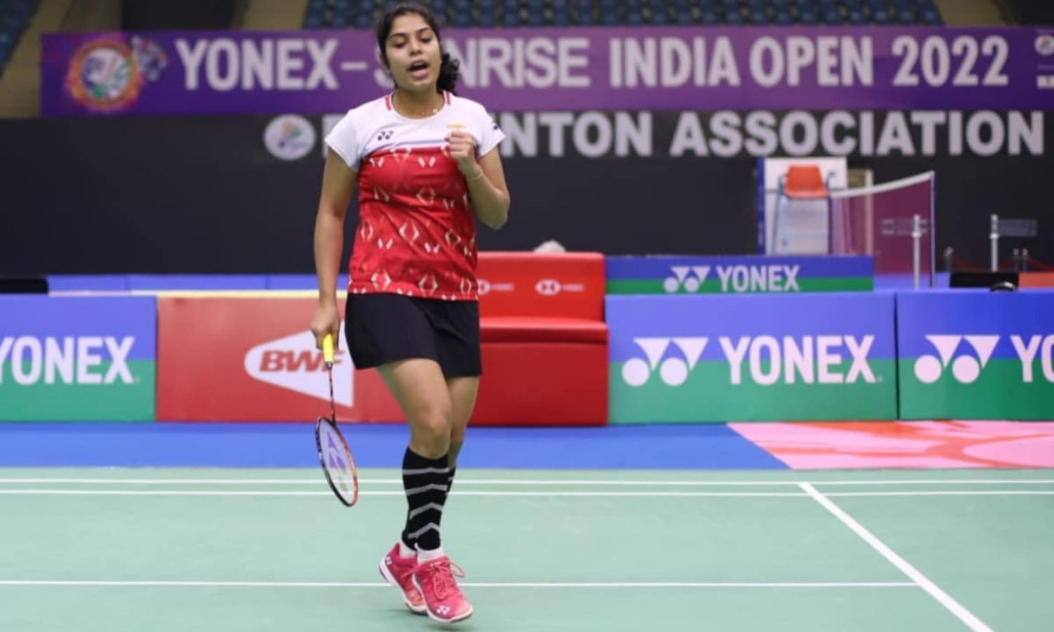 Aakarshi, Tanya progress to second round