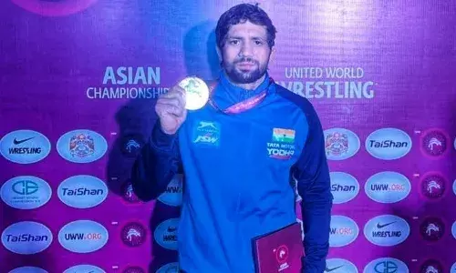 Asian Wrestling Championship: Ravi Dahiya grabs gold, Bajrang Punia settles for silver