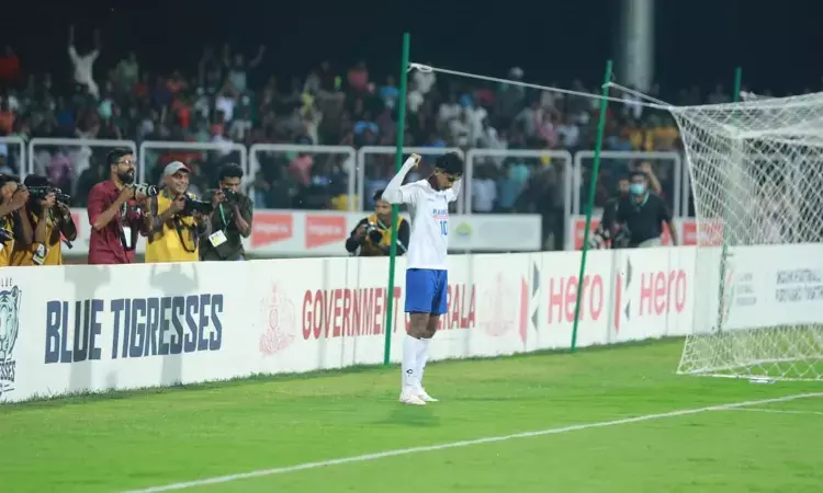 Jesin scores 5 as Kerala beat Karnataka 7-3 to qualify for Santosh Trophy final — Highlights Jesin scores 5 as Kerala beat Karnataka 7-3 to qualify for Santosh Trophy final — Highlights