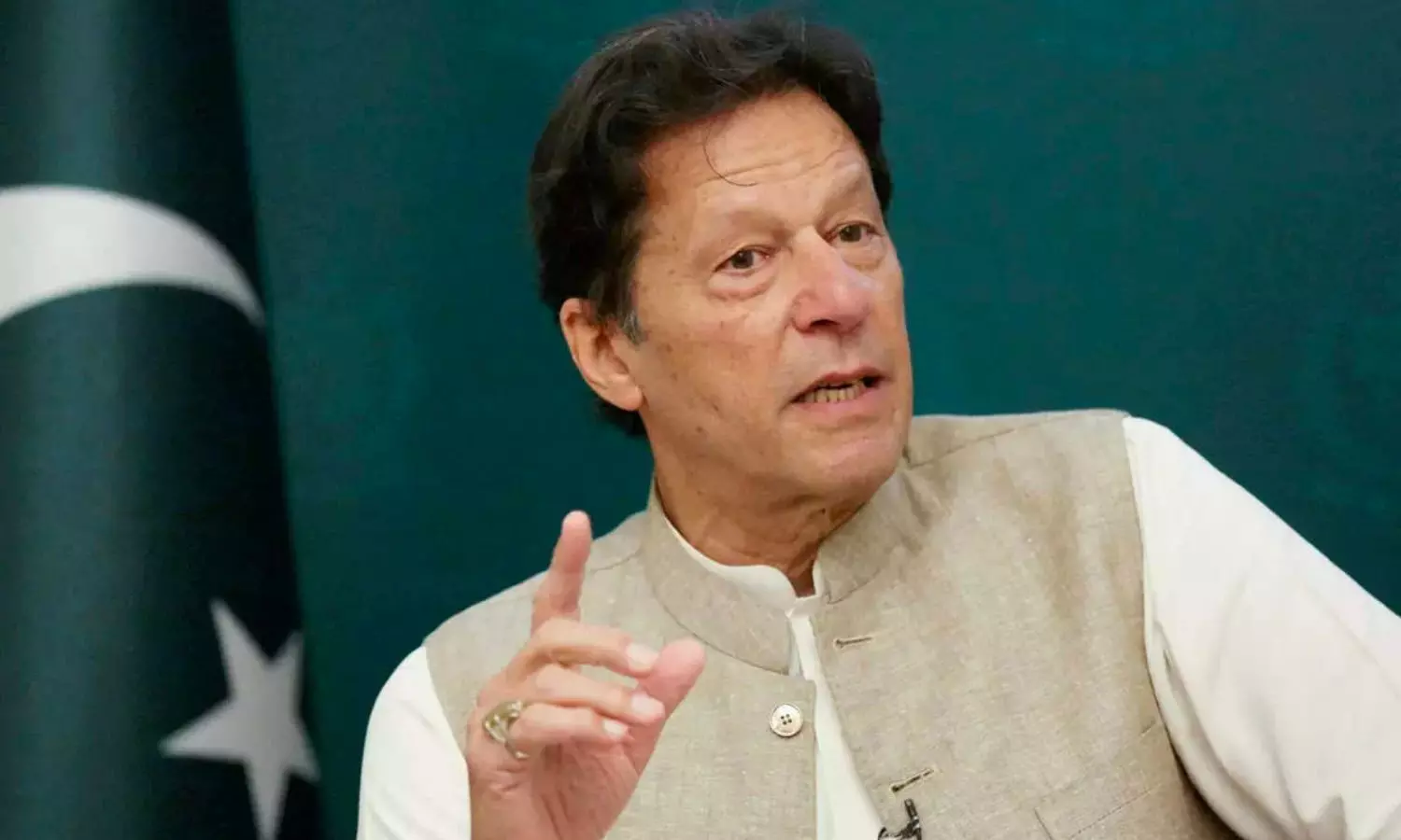 Imran Khan's 'donkey won't become zebra' statement leaves the internet in  splits: WATCH