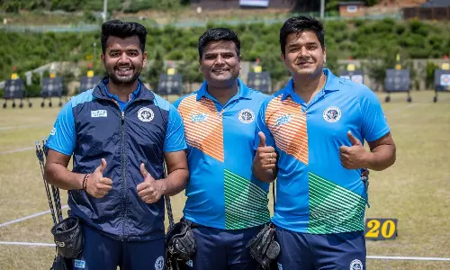 Indian compound men archers