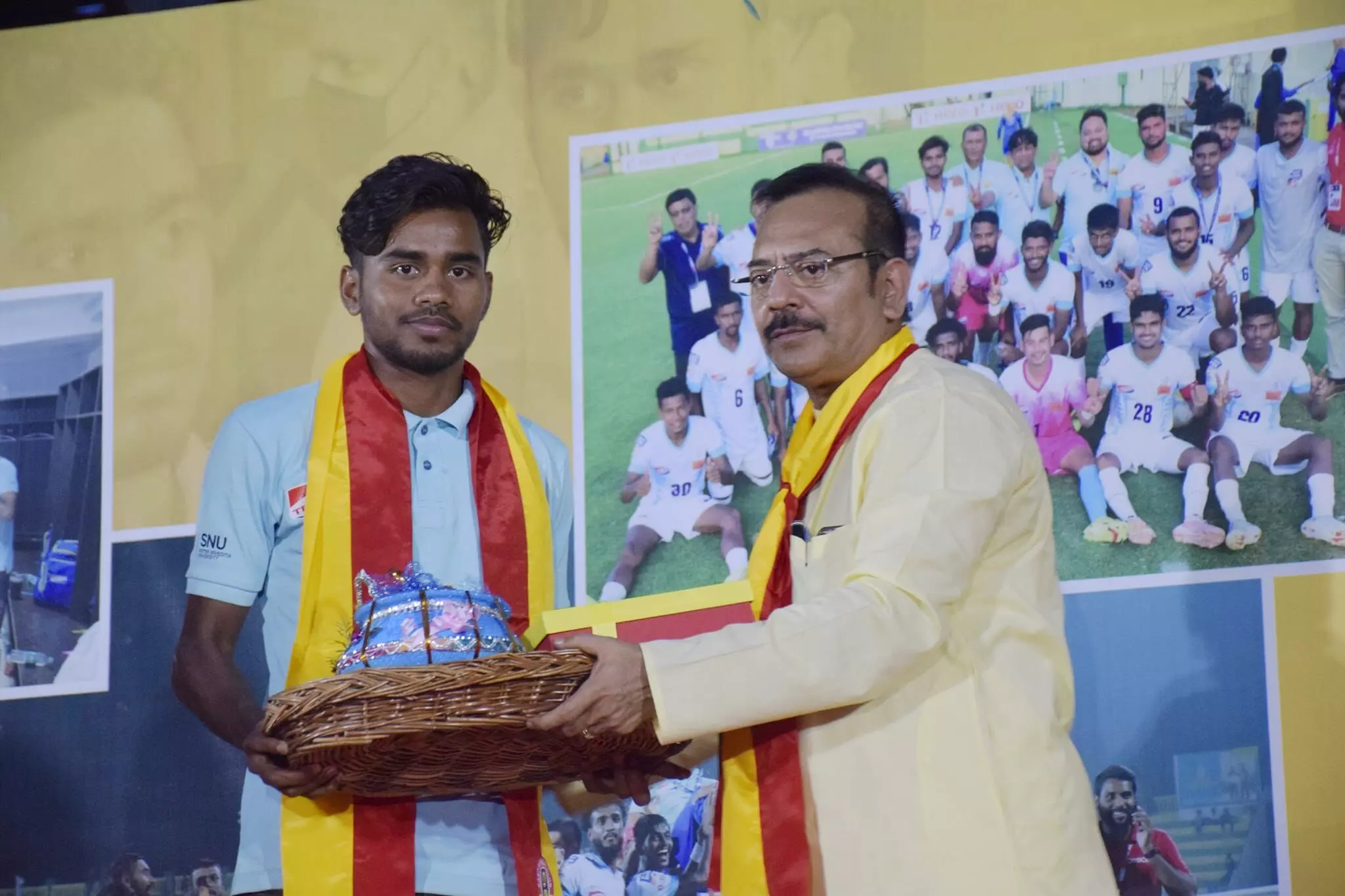 Sajal Bag being felicitated at the East Bengal club (Source: Sajal Bag/Facebook)