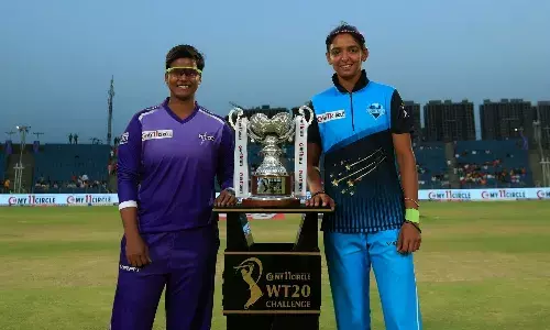 Velocity captain Deepti Sharma and Supernovas captain Harmanpreet Kaur