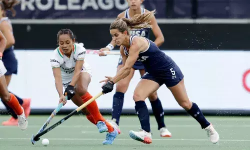 Indian womens hockey team goes down 2-3 against Argentina