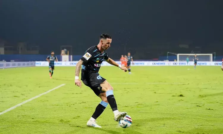 I dont feel extra pressure to match up to somebody, asserts FC Goas star signing Alvaro Vazquez I dont feel extra pressure to match up to somebody, asserts FC Goas star signing Alvaro Vazquez