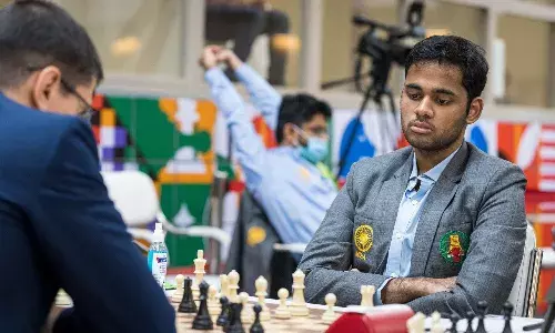 India's R Praggnanandhaa defeats 5-time world champion Magnus Carlsen at  FTX Crypto Cup
