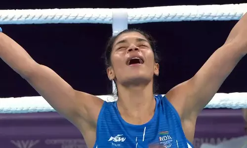 Asian Games Boxing: Nikhat Zareen reaches quarters, Shiva Thapa knocked out