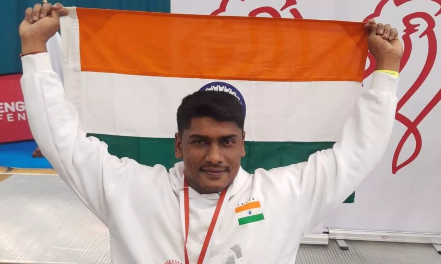 Raghavendra wins Indias first-ever para-fencing medal at Commonwealth Championships