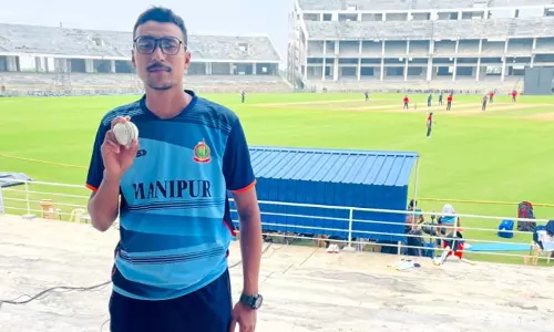 Curtly Ambrose of the northeast prepares to take on worlds best