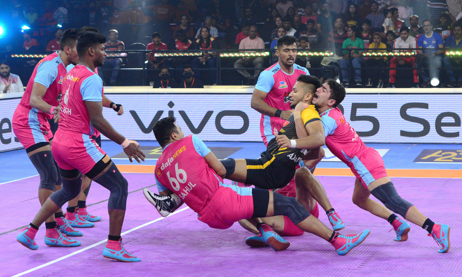 Pro Kabaddi 2022: Jaipur Pink Panthers reaches finals, thrashes Bengaluru  Bulls