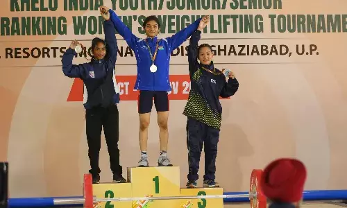 Akanksha Vyavahare creates three new national records at Khelo India weightlifting meet Akanksha Vyavahare creates three new national records at Khelo India weightlifting meet