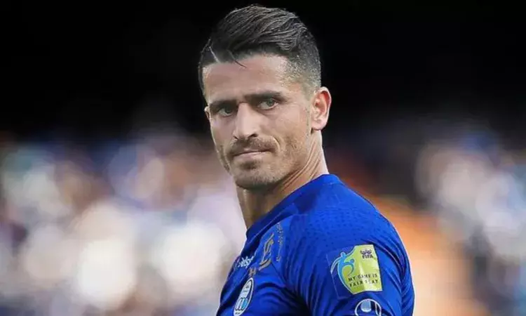 Iran arrests footballer over government criticism