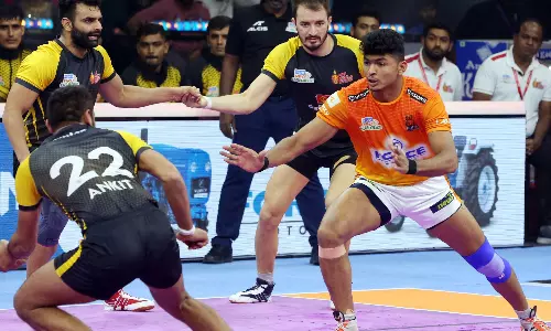 Pro Kabaddi League: U Mumba win against Telugu Titans by 40-37