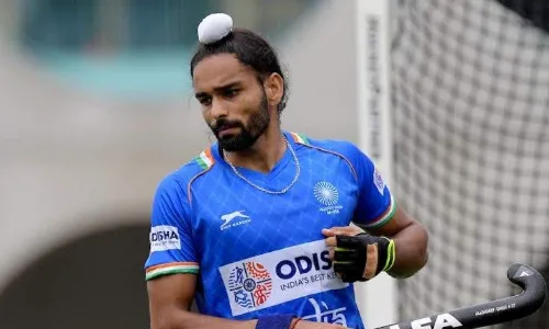 Hockey: India breaks losing streak against Australia; keeps series alive