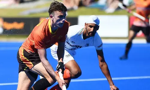 Australia beat India 5-1 to seal hockey series