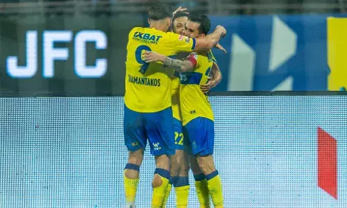 ISL 2022-23 : Kerala Blasters beats Jamshedpur FC 3 - 1; extends unbeaten streak - Highlights