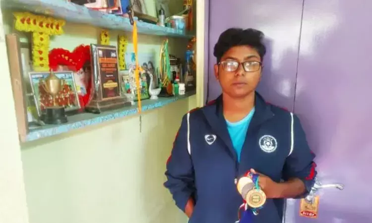 Social media sensation: Help pours in for Zomato girl Poulami Adhikari, but doubts linger