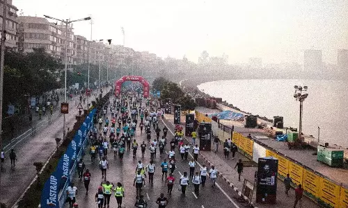 Mumbai Marathon: One case of cardiac arrest; 13 people hospitalised Mumbai Marathon: One case of cardiac arrest; 13 people hospitalised