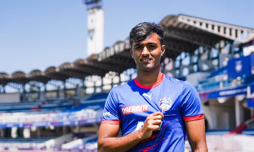 Bengaluru FC signs attacker Ashish Jha on a two-and-half year deal Bengaluru FC signs attacker Ashish Jha on a two-and-half year deal