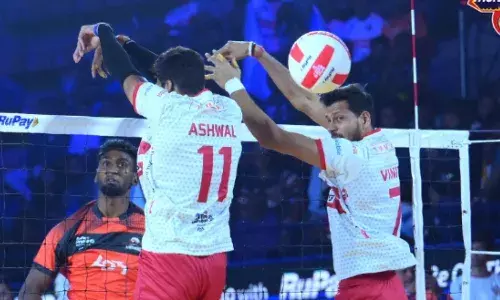 PVL: When Ashwal and Vinit took a pay cut of 3 lakh each to play for Kolkata Thunderbolts