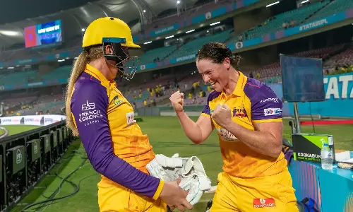 Sophie Ecclestone Grace Harris UP Warriorz WPL