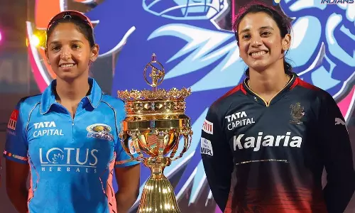 Harmanpreet Kaur Mumbai Indians Smriti Mandhana RCB WPL